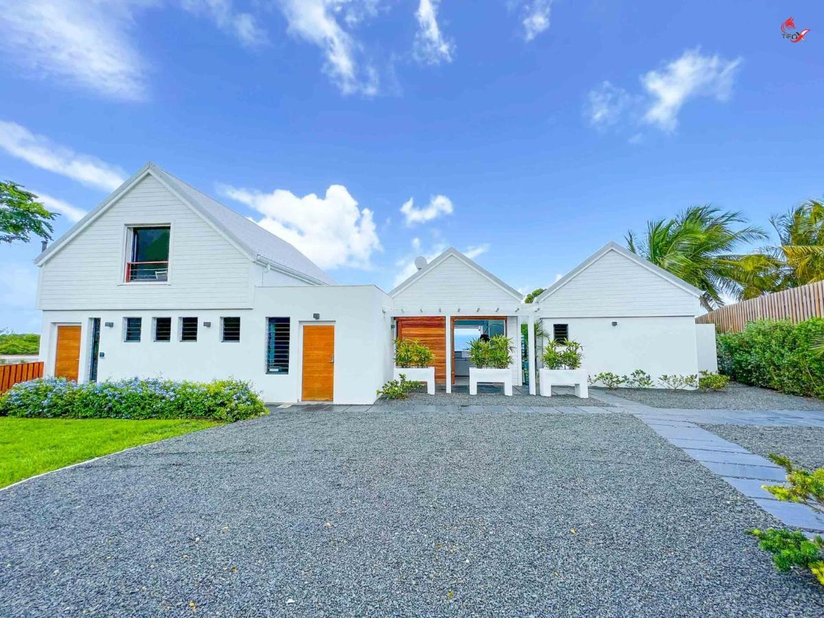 The View - Magnifique Villa Face A La Mer Sainte-Anne  Exterior photo